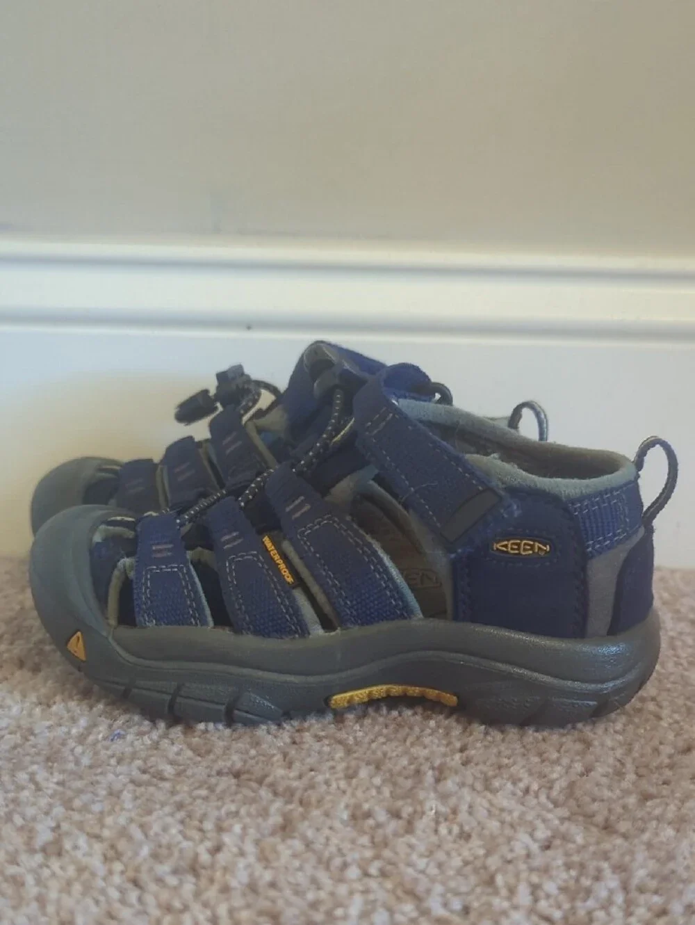 Keen Kids Navy and Gray Closed-Toe Outdoor Sandals